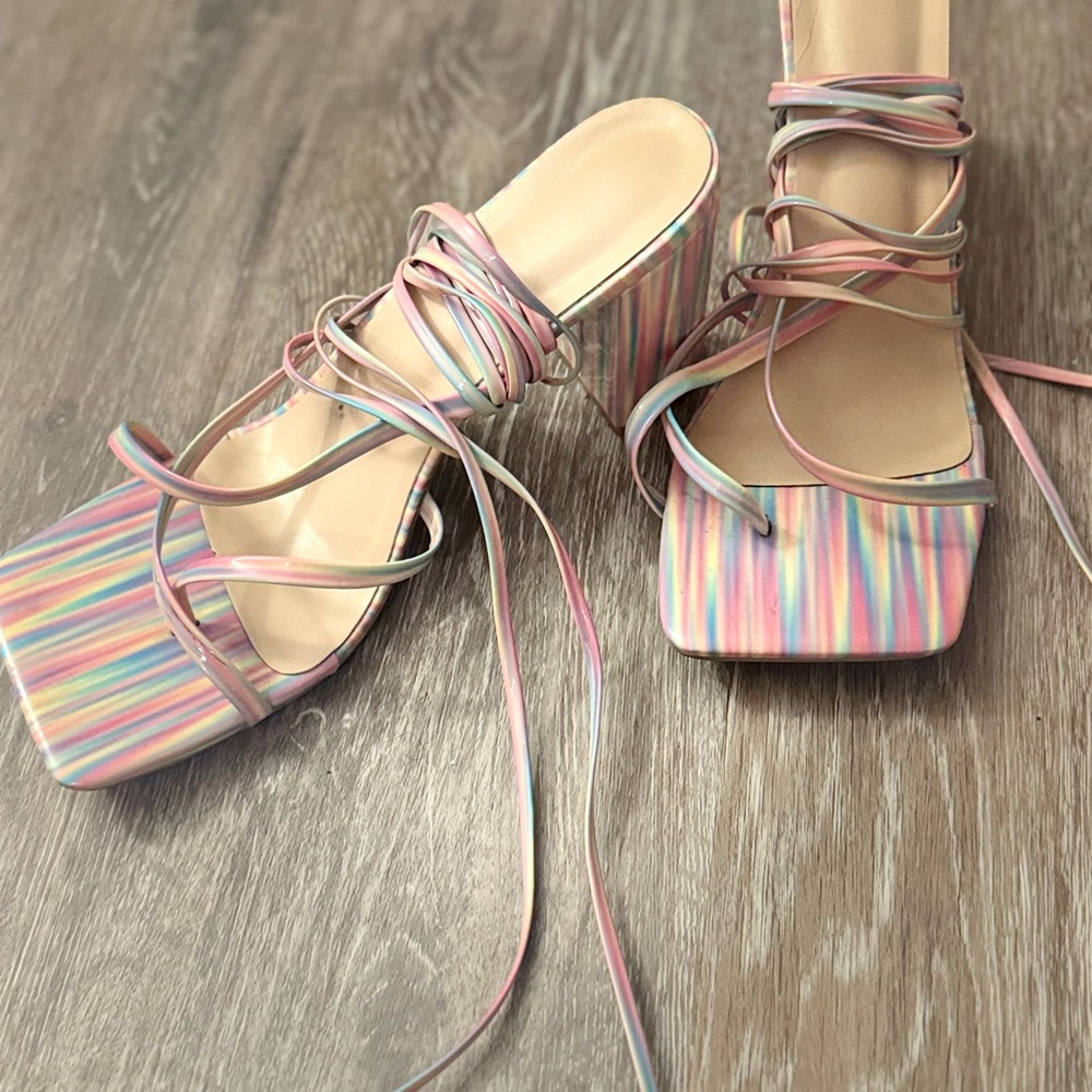Multicolor Strappy Women's Chunk Heels